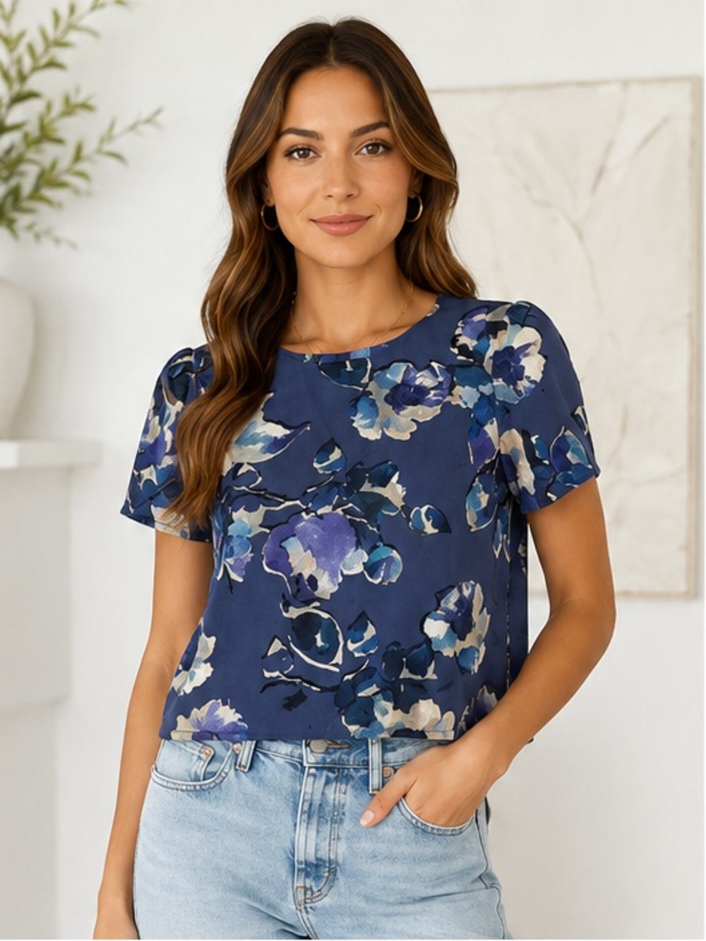 ASTR The Label Floral Mauve Blue Top
Short Sleeve Blouse Size Small